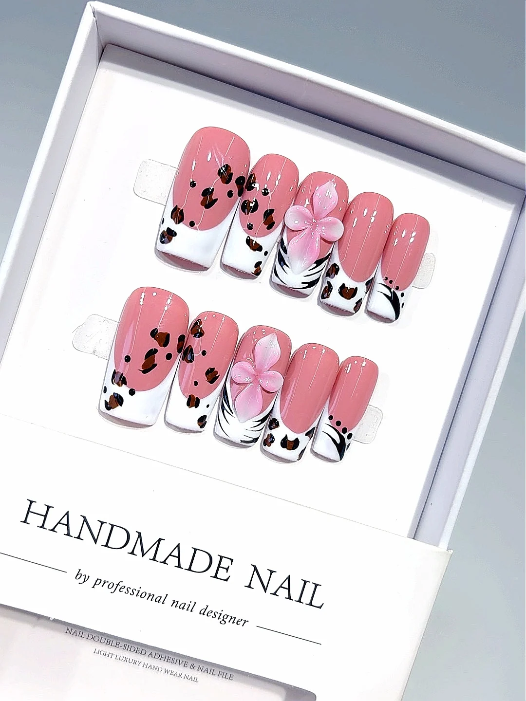 

Pastel Pink Leopard Press on Nails - 3D Flower Accent Stiletto False Nails Handmade for Women（D631）