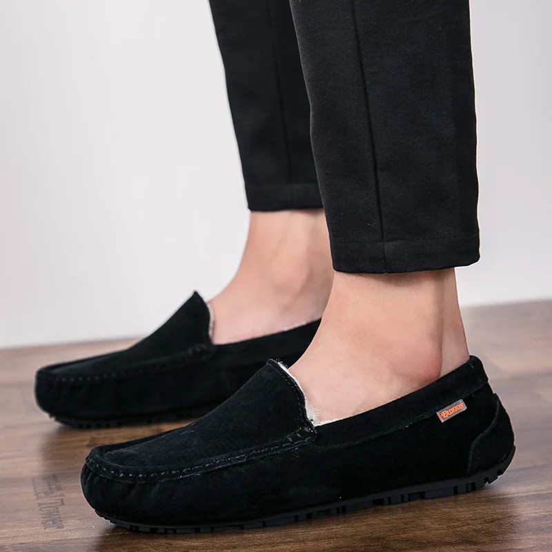Winter Suede Leather Men Shoes Fashion Men Casual Shoes Fur Mens Loafers Soft Rubber Driving Shoes Man Moccasins Fleece Lined