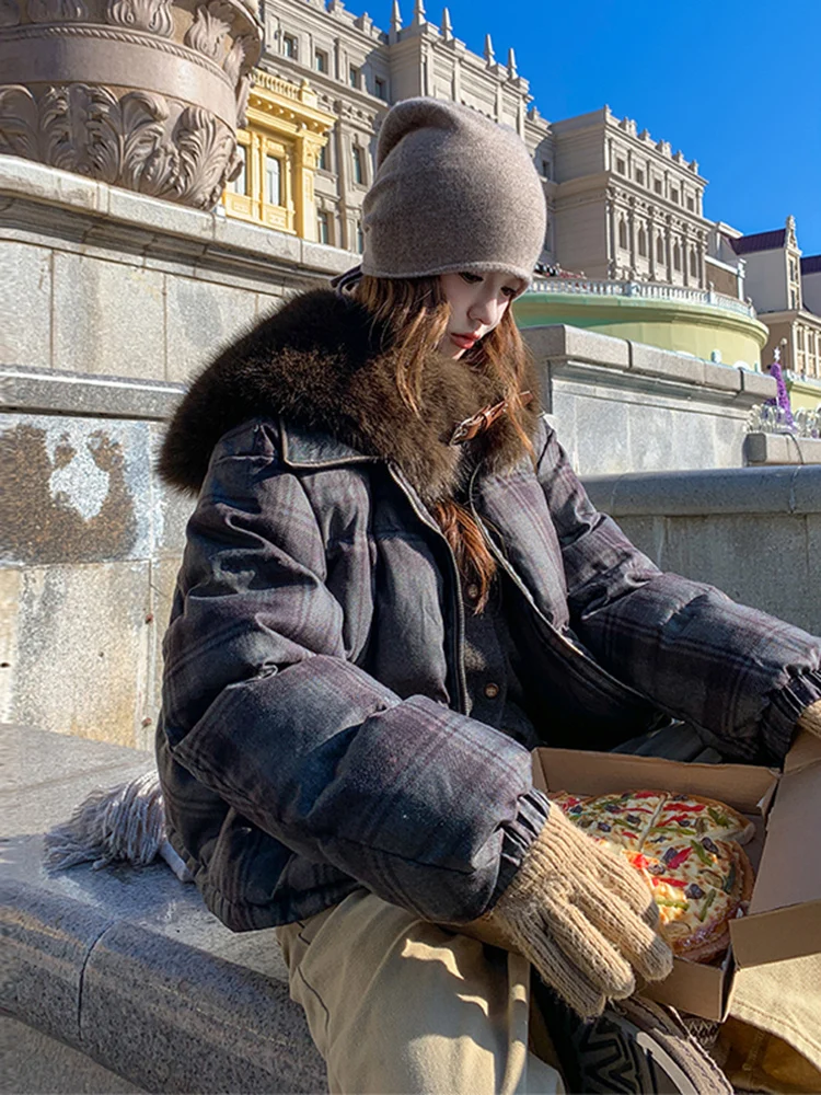 따뜻한 체크무늬 다운 재킷 여성용 겨울 코트 두꺼운 디자인 퍼 칼라 한국 버전 스트레이트 컷 폴리에스터 섬유