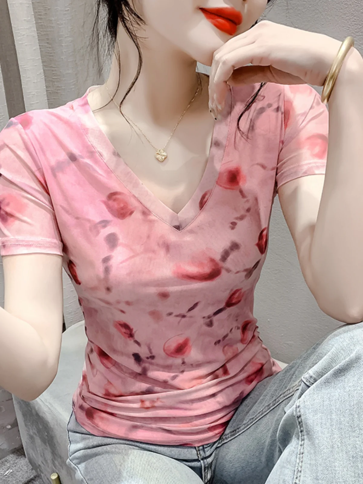 Zomer Nieuwe Sle Dames T-shirt V-hals of Sve Me Print Top Faionable Streetwear Slim Fit Plant Bloemmotief