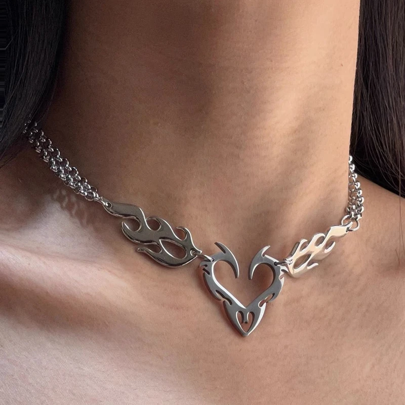 Punk Flame Thorns Heart Pendant Necklace Grunge Charm Accessories Choker Gothic Necklace Women Korean Fashion Jewelry