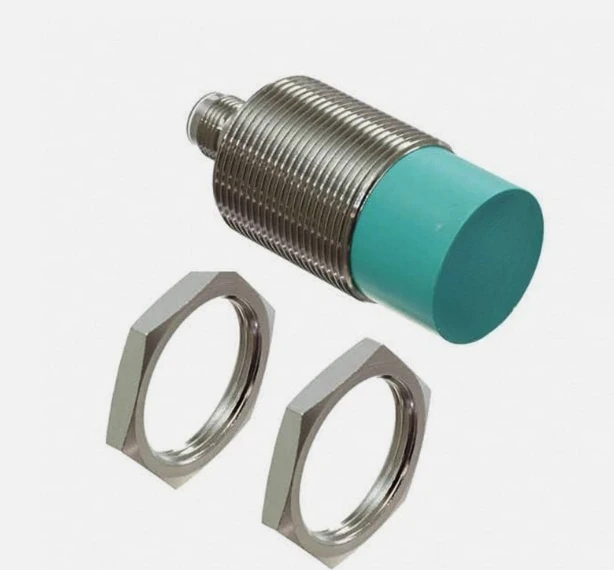 

Brand New Original NBN15-30GM50-E0-V1 proximity switch plug-in DC normally open Fast delivery