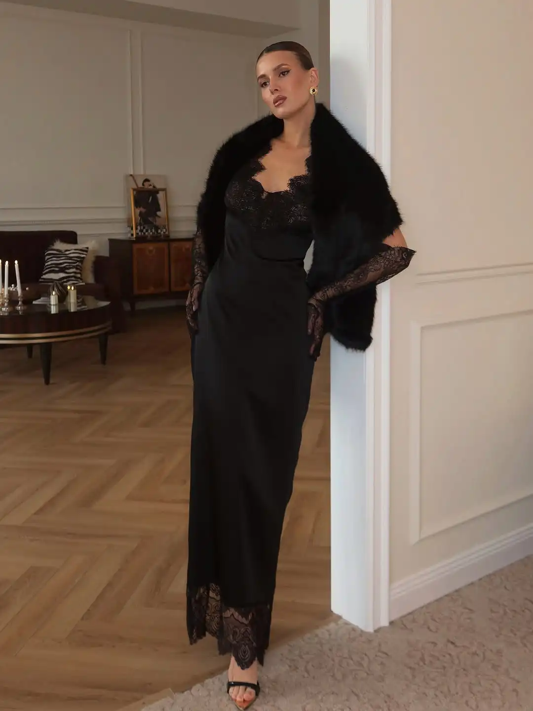 Vestido Sexy de encaje negro con tirantes para mujer, vestido de satén ajustado con cuello en V y hombros descubiertos, Vestidos de fiesta de noche para mujer