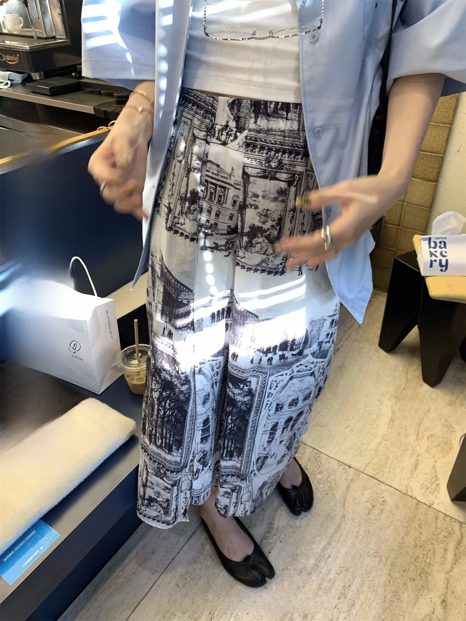 

Юбка миди А-силуэта с эластичным поясом, асимметричным разрезом, высокой талией, однотонная, повседневная, из хлопка