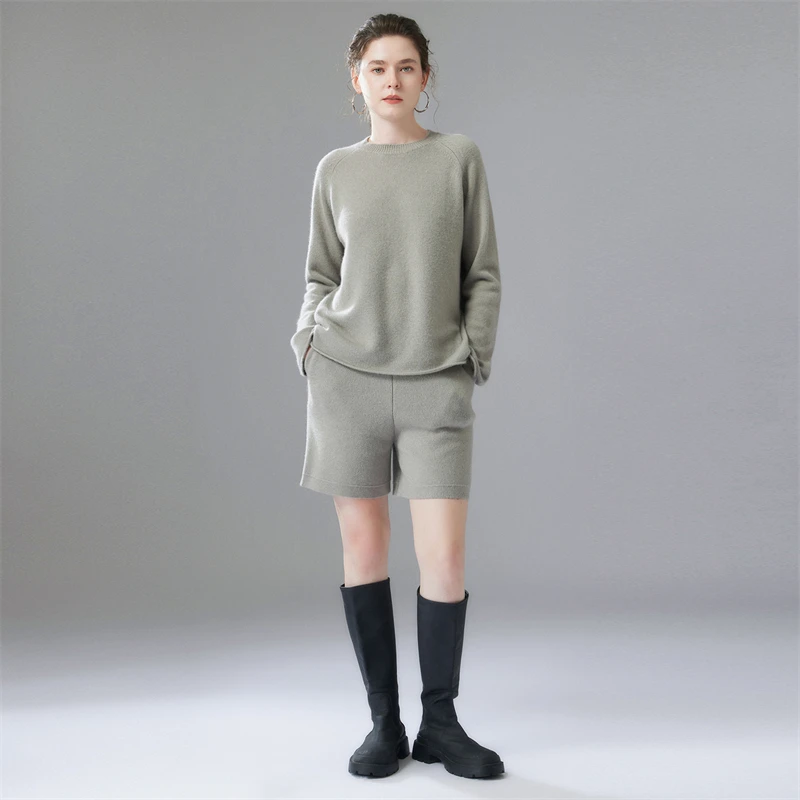 

Женский комплект из 100% кашемира, пуловер с круглым вырезом, трикотажные шорты с эластичной талией, осенне-зимний толстый теплый комплект из двух предметов.