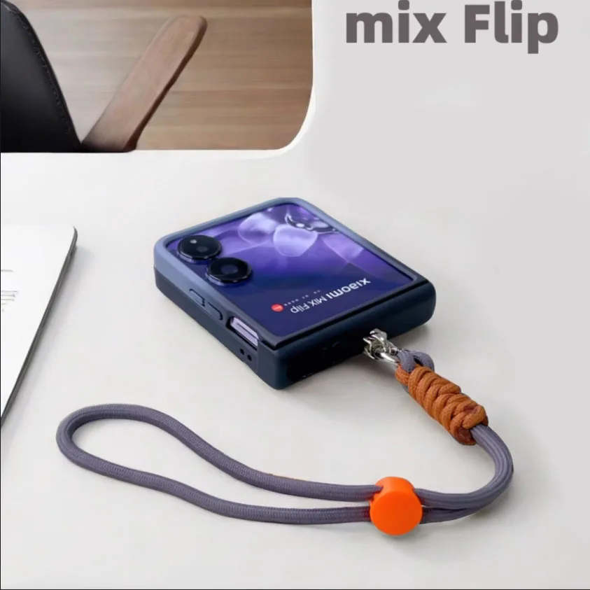 Etui z gradientowym zawiasem i paskiem zabezpieczającym przed zgubieniem do Samsung Galaxy Z Flip 5 6 7 7FE Xiaomi Mix Flip 2 do Motorola Razr 70 50 60 ultra — zdjęcie produktu 6