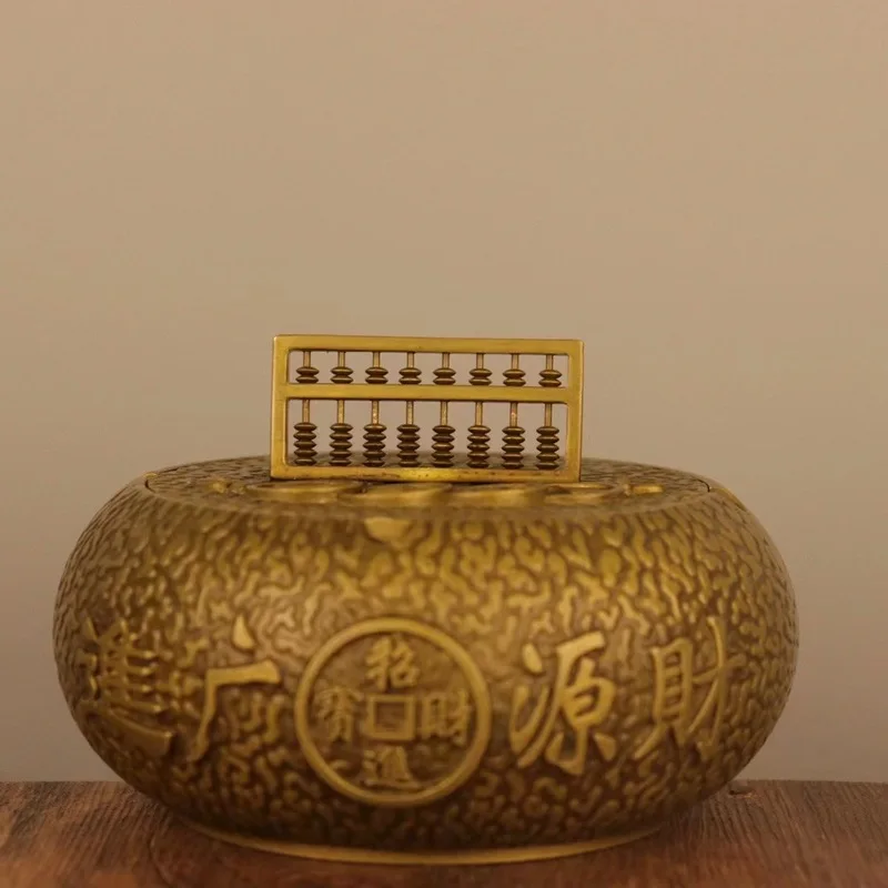 All-copper ashtray, trendy modern embossed design with lid, high-end living room and office desk decoration, round coffee table.