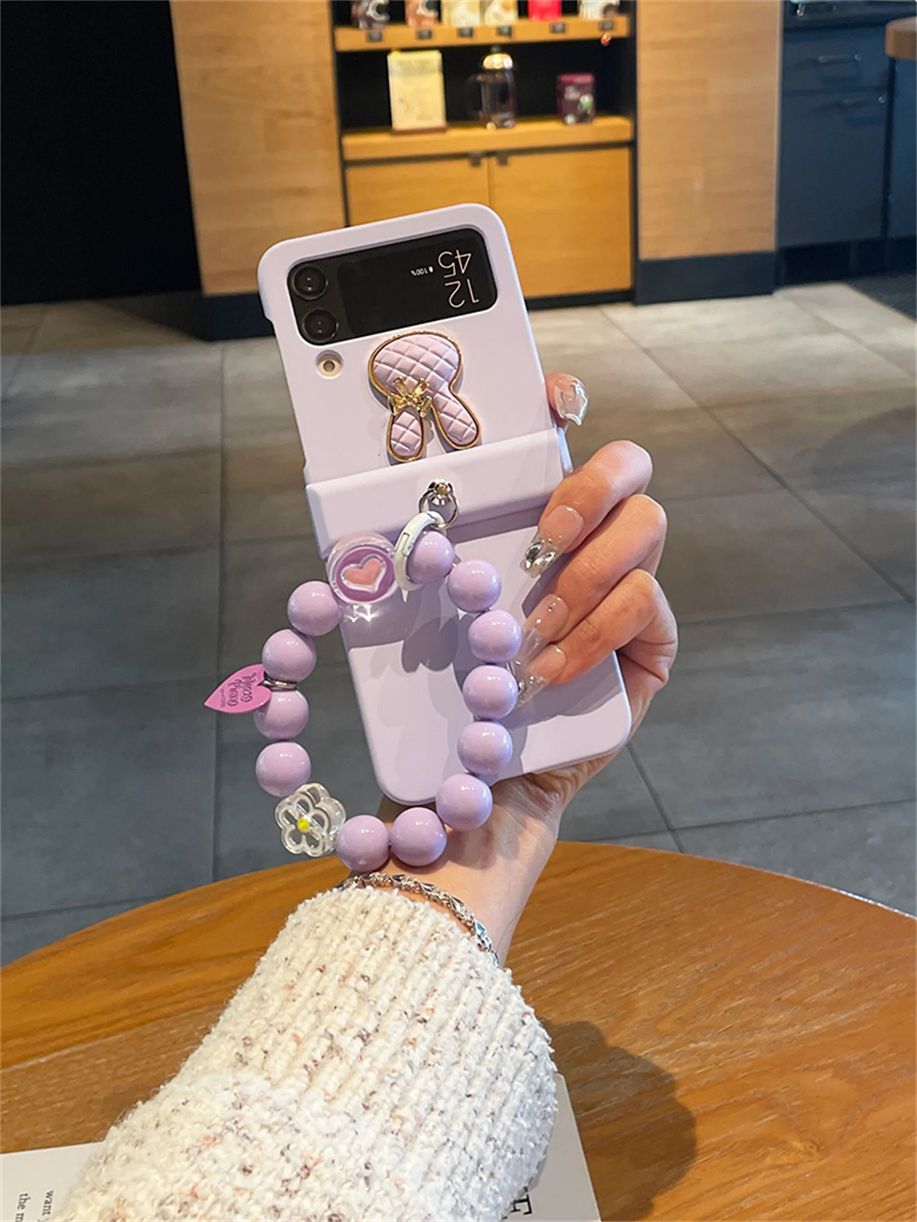 

Fashion Cute Rabbit Pearl Beads Bracelet Hinge Shockproof Matte Purple Phone case For Samsung Galaxy Z Flip 6 5 4 3 zflip4 5G