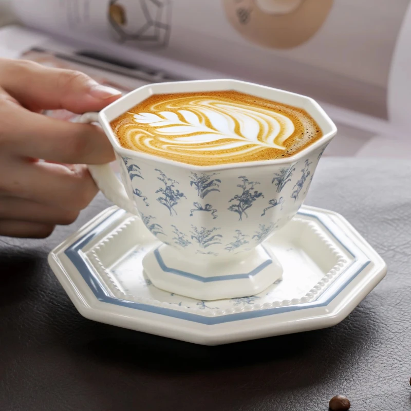 tasses-a-cafe-turques-jeu-porcelaine-te-un-ensemble-de-tasses-a-the-et-tasses-a-cafe-arabes-marque-tasse-mignonne-avec-plat-tasse-de-luxe-avec-soucoupe