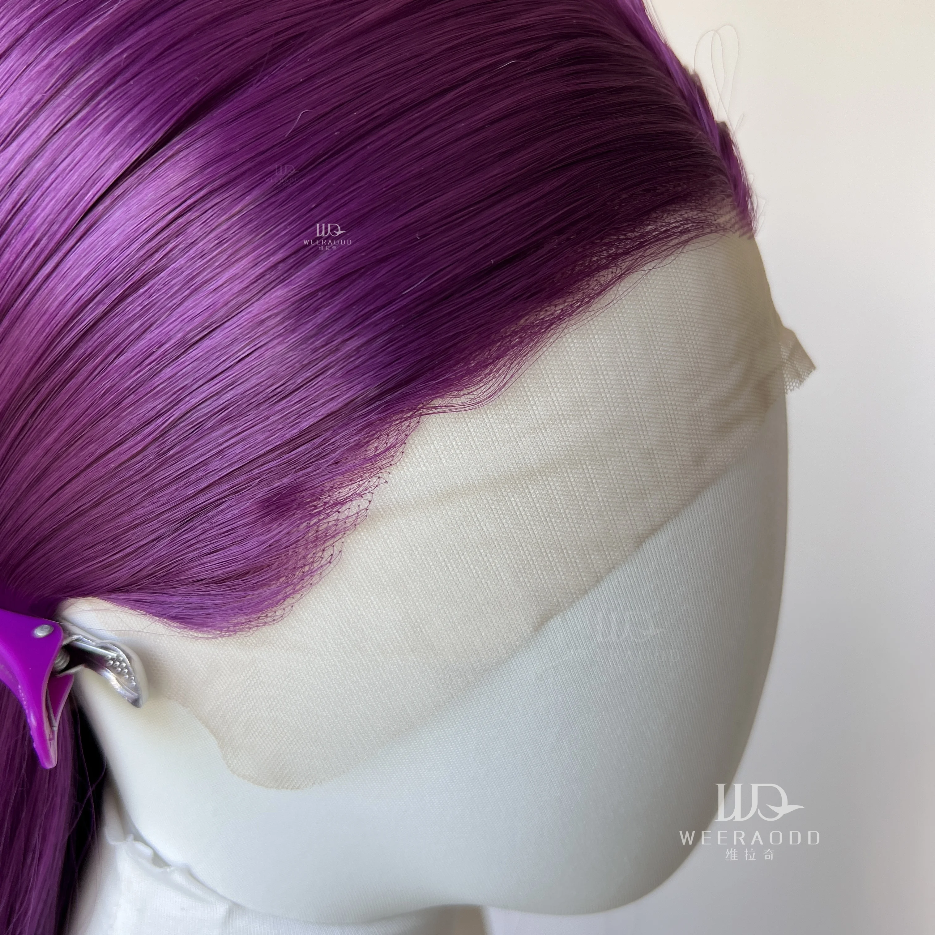 Lila 13x4 synthetische Lace-Front-Perücken für Frauen, hitzebeständiges Haar, leimlose Perücke, 66 cm lange, seidige, gerade Perücke, 150 % Dichte