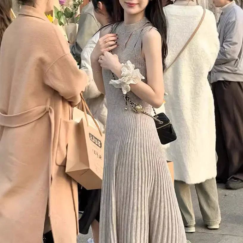 하프 하이 칼라 민소매 탱크 스커트, 레트로 스타일, 불규칙한 할로우, 허리, 큰 스윙, 이너 롱 스커트, 가을 및 겨울