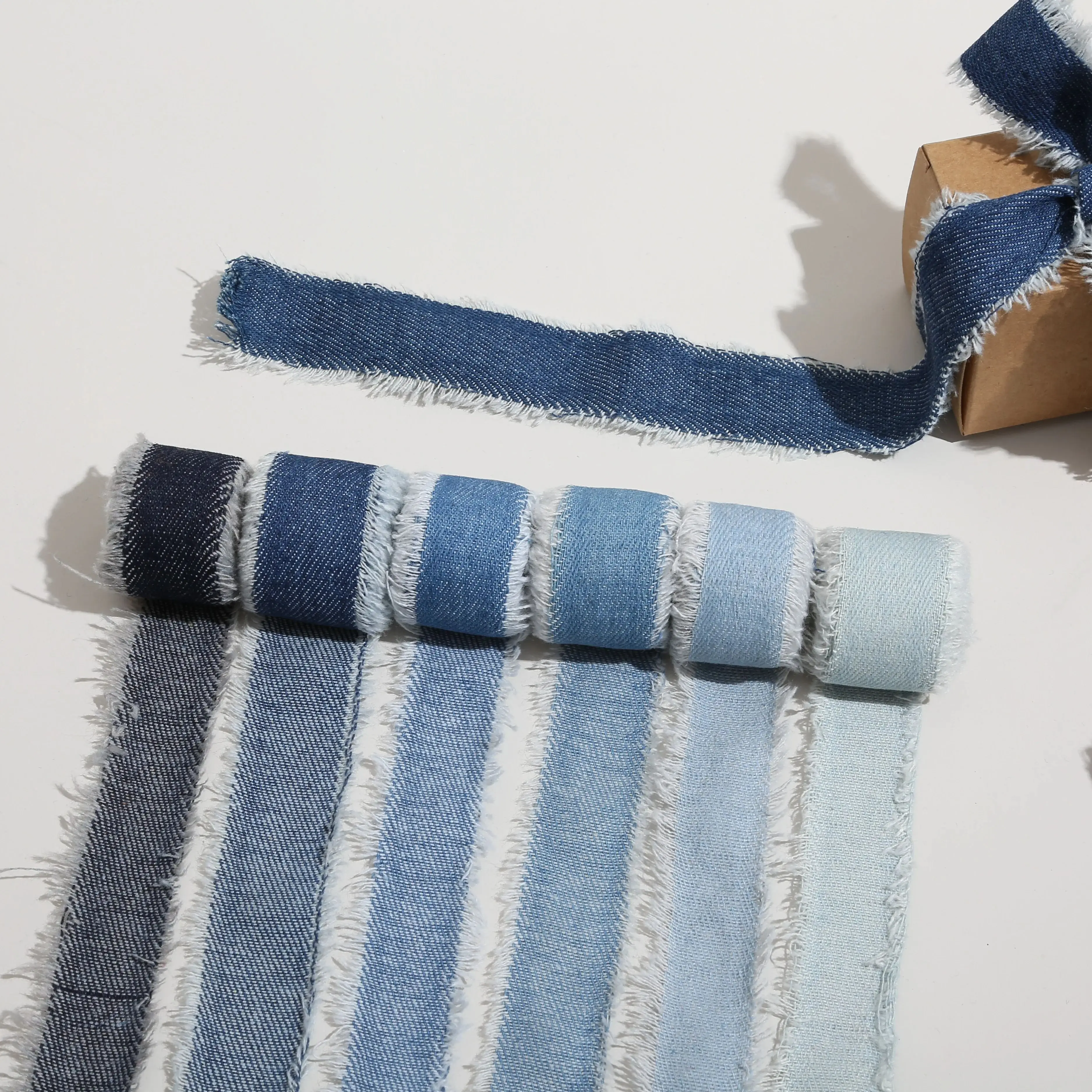 2 Yards/Rolle handgefertigtes Denim-Satinband mit ausgefransten Kanten, 25 mm/38 mm, für Hochzeitseinladungen, Blumensträuße, Geburtstagsfeiern, DIY-Nähdekoration – Detail 8