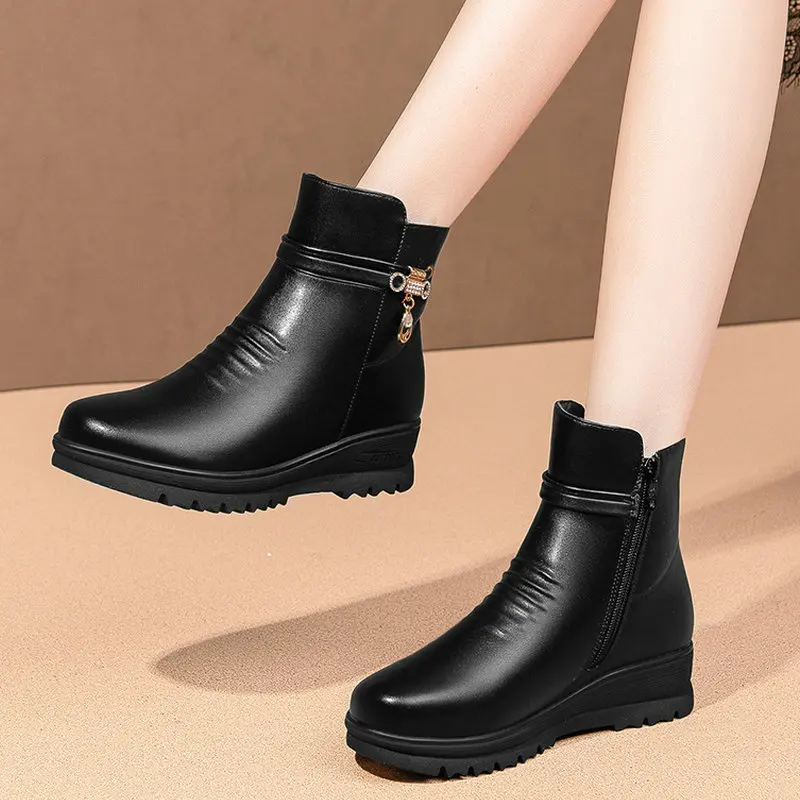 Autumn Winter Genuine Leather Warm Non-slip Waterproof Ankle Boots Women Shoes Flat Platform Zip Handmade Leisure Women Boots