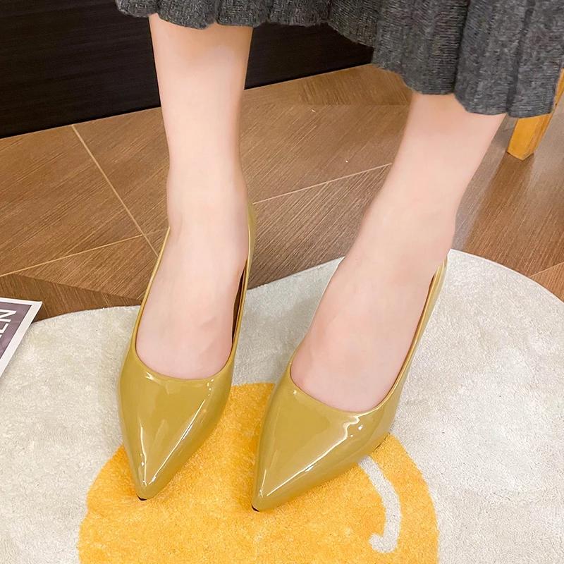 Women's fashion thick heel shoes autumn new pointy light mouth solid color patent leather slip-on comfortable high heels