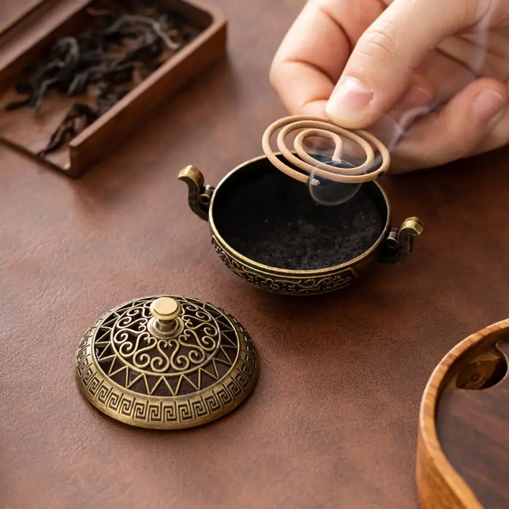 1Pcs Alloy Incense Stick Burner Sandalwood Retro Lotus Incense Censer with Hollowed Out Patterns Three Legged Stove