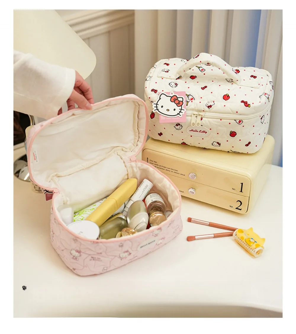 Soft and cute plaid KT cat quilted makeup case for girls, portable layered storage bag, Cinnamoroll travel cosmetic organizer st