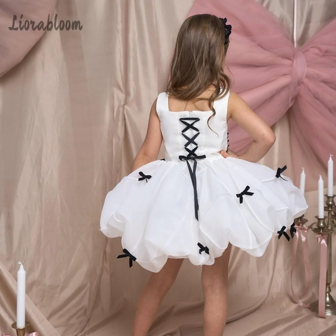 Abito Formale Bianco in Pizzo per Bambina, Set Due Pezzi con Collo all'Americana, Personalizzabile Multicolore, per Damigella d'Onore e Feste - Abito da Sposa