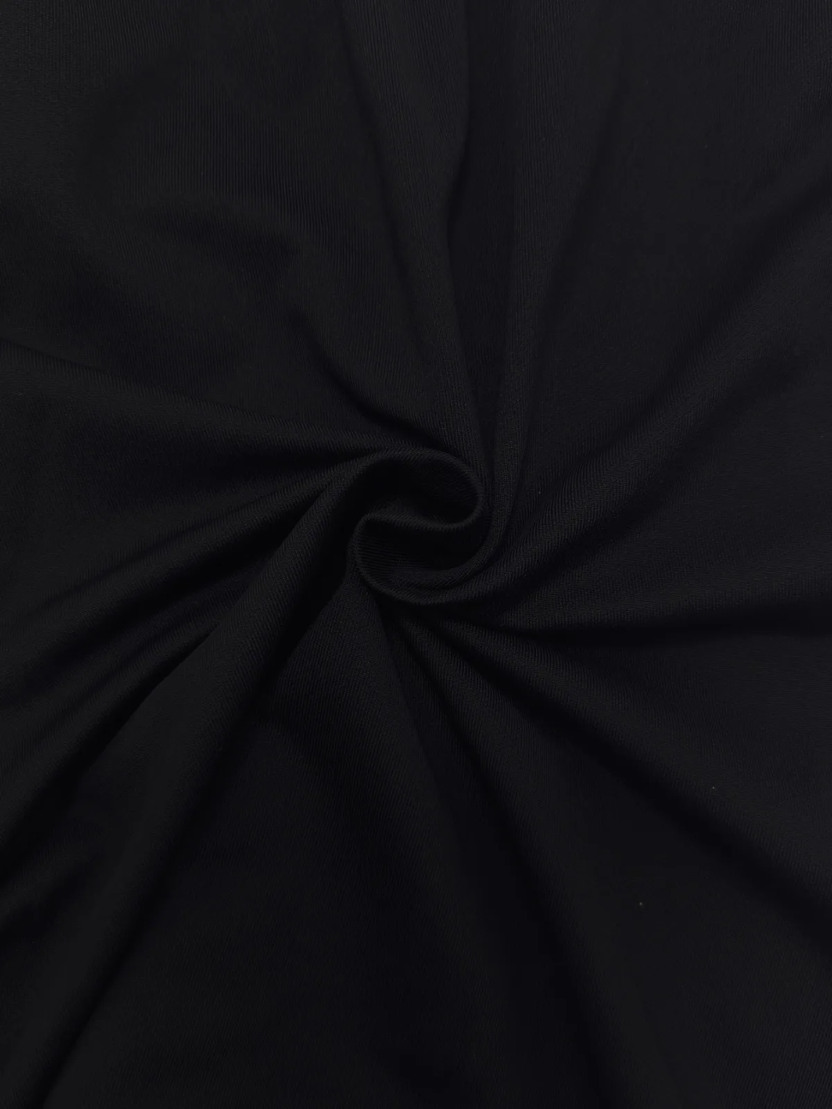 شورتات رجالية مريحة وكاجوال مع تصميم برباط مناسبة للارتداء الكاجوال والسراويل المريحة على طراز الملابس