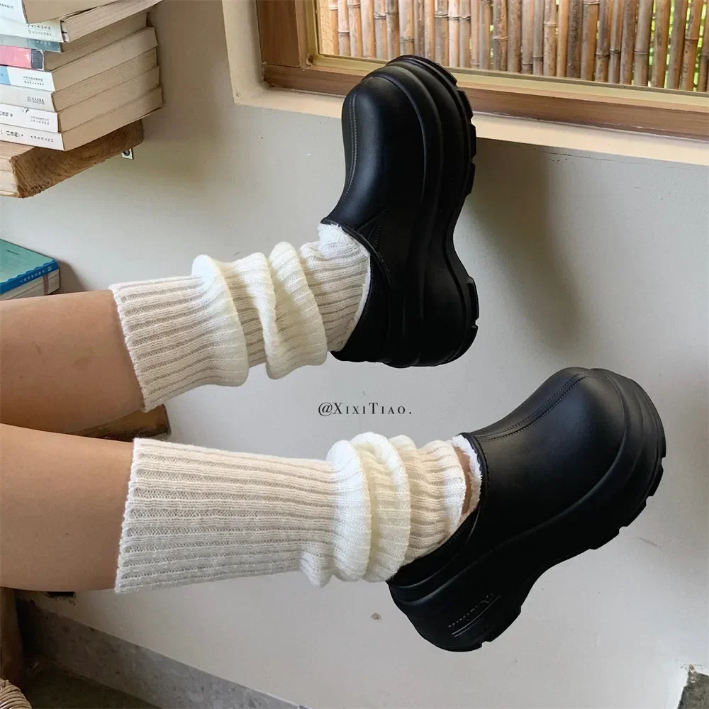 Botas de neve acolchoadas impermeáveis para mulheres, sapatos de algodão quente, calcanhar confortável, moda ao ar livre, outono e inverno