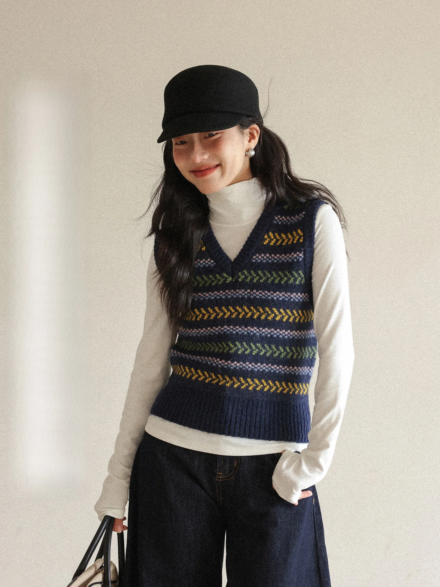 

Women's Knitted Stripe Vest Top Outerwear Retro Sle Layering Faion Winter 2025 New Korean Trend Blue Color Mixd Brand