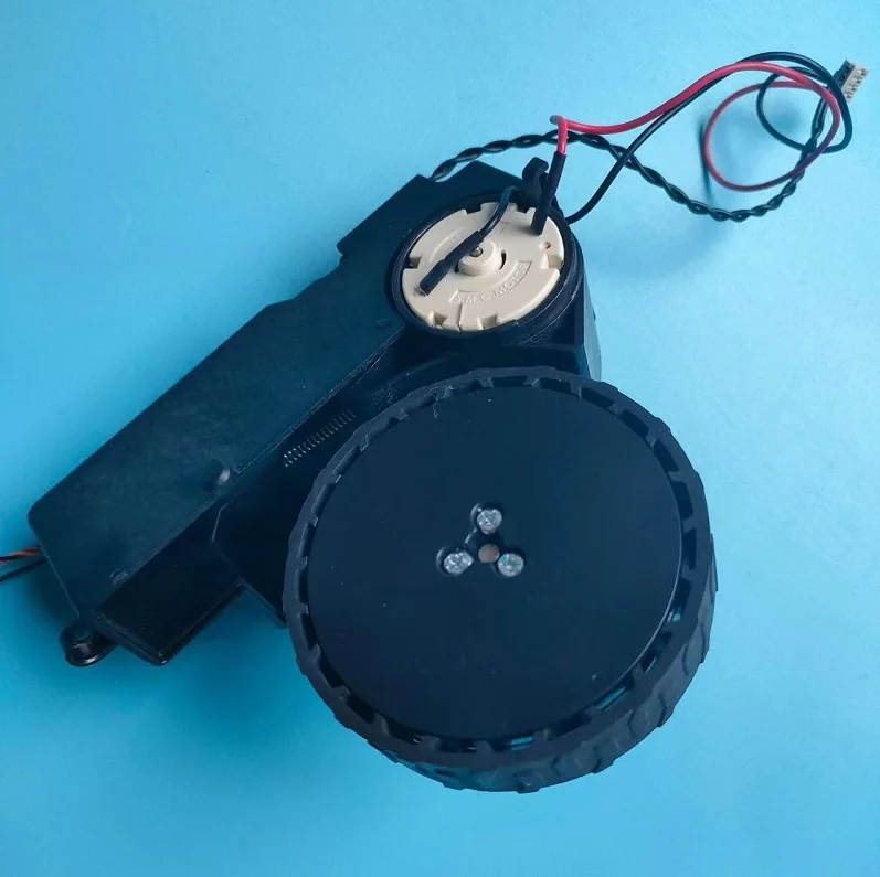 Vacuum Cleaner Whee…