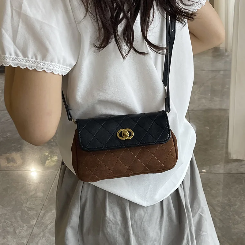 

‌2025 New Matte Leather Shoulder Bag - Women's Scented Woven Chain Purse, Casual Versatile Crossbody Bag with Exquisite Texture‌