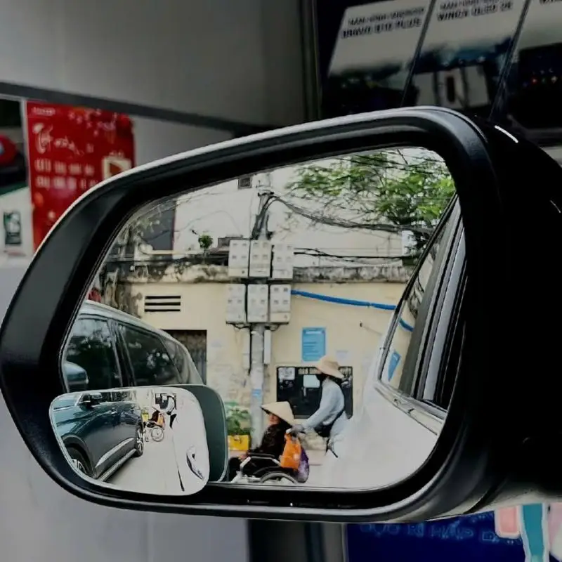 Adjustable 360 Degree Blind Spot Mirror HD Convex Car Auxiliary Rearview Mirror Anti-scratch for Auto Parking Driving Safety