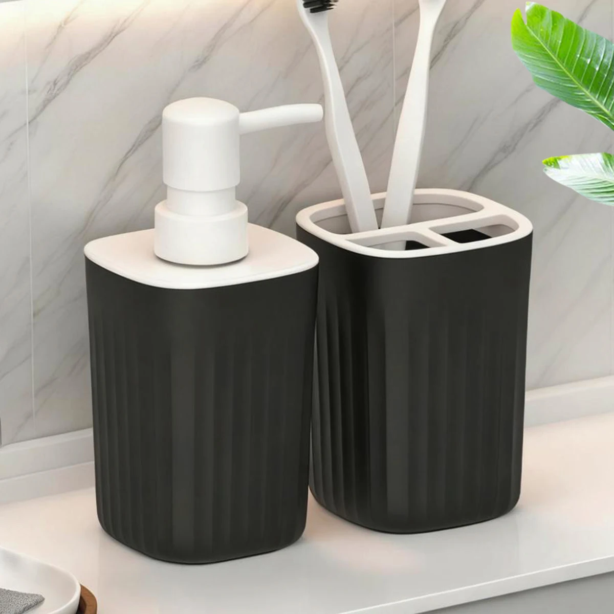 1set Black Bathroom Accessory Toiletries Soap Dispenser, Toothbrush Holder and Tray, for Functional Bath Decor