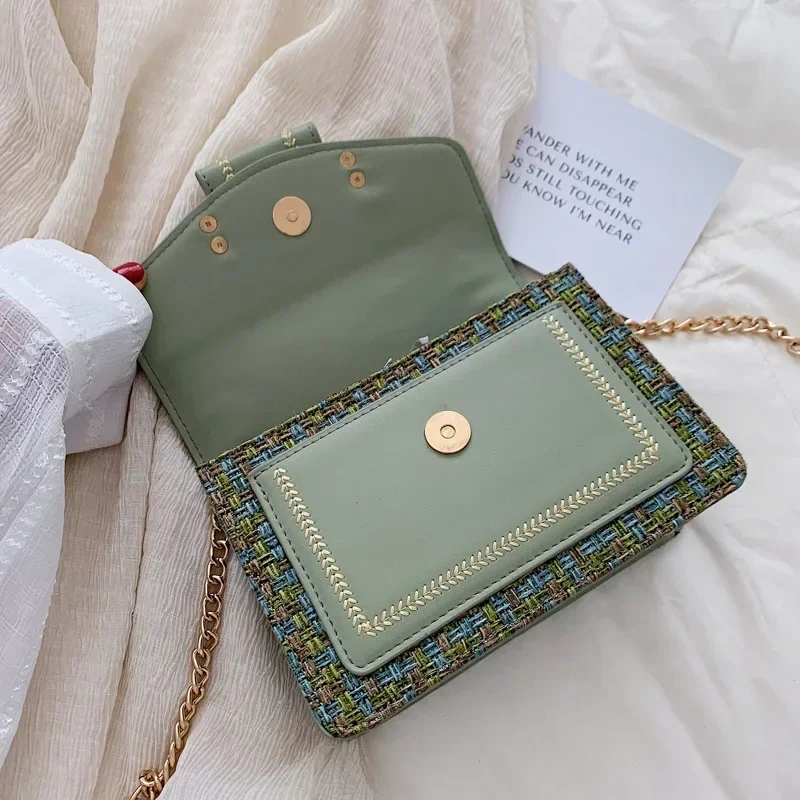 Wide Strap Shoulder Bags for Women 2022 New Designer Lady Handbags and Purses Fashion Chain Messenger Crossbody Bags Fanny Pack