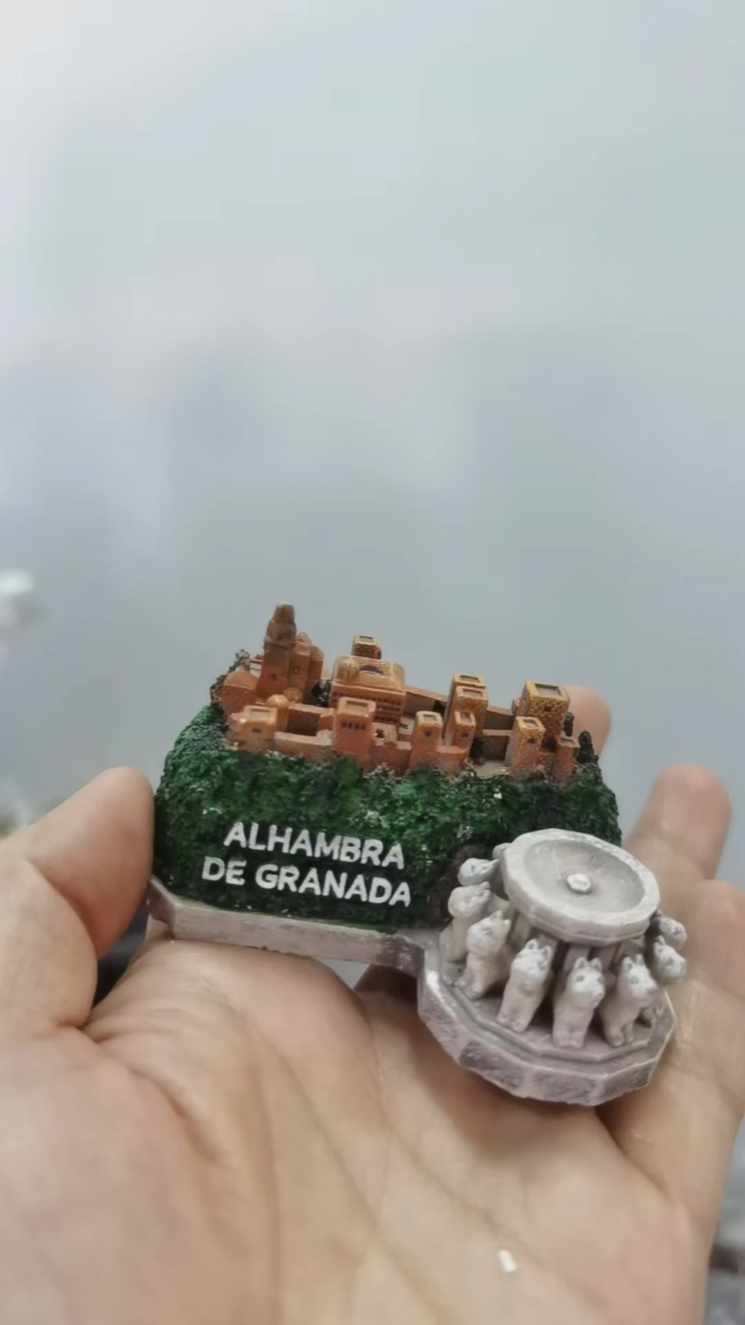 Resin figure mental psychological sand table game box court therapy  building  alhambra  de  granada