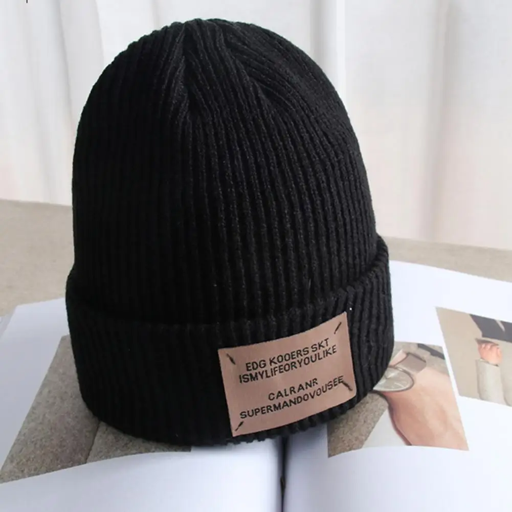 Unisex Knitted Hat Solid Color Knitted Hat Thickened Warm Knitting Hat with Logo Pattern Fine Workmanship Streetwear for Women's