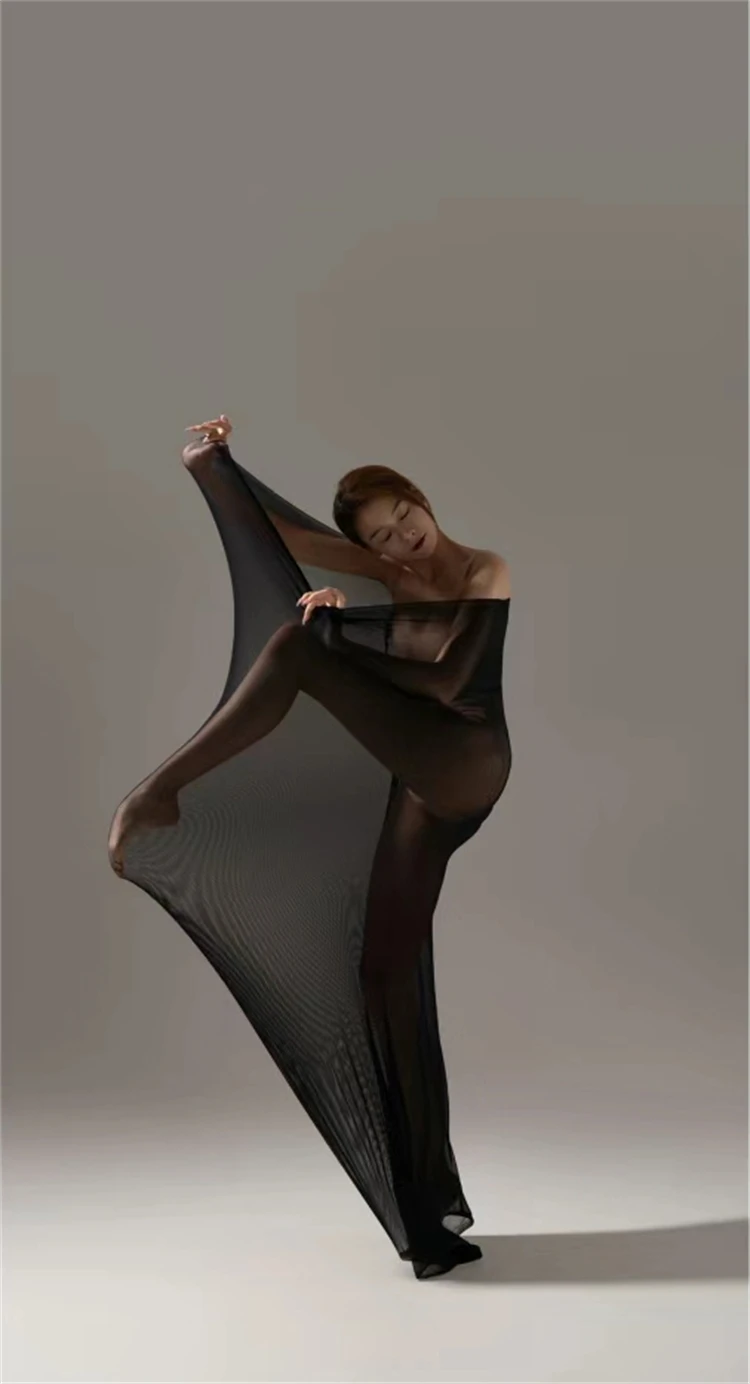 Premium Spandex Fabric for Tight-fitting Yoga and Dance Attire Stage Wear Bodysuits Bottoming Shirt Design Fabric