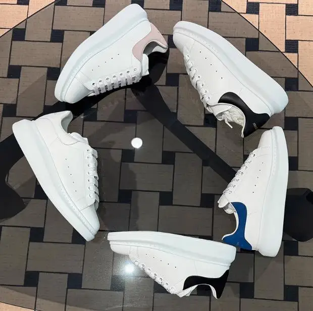 

Новые осенние модели, прогулочная обувь на мягкой подошве, простая модная мужская и женская обувь 2025 года, которую можно носить, спортивная повседневная обувь