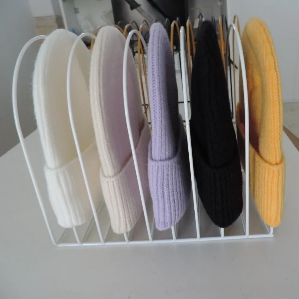 Iron Wire Beanie Display Rack Sturdy Aesthetic Wool Cap Organizer Space-Saving Prevent Fold Damage Hat Storage Rack