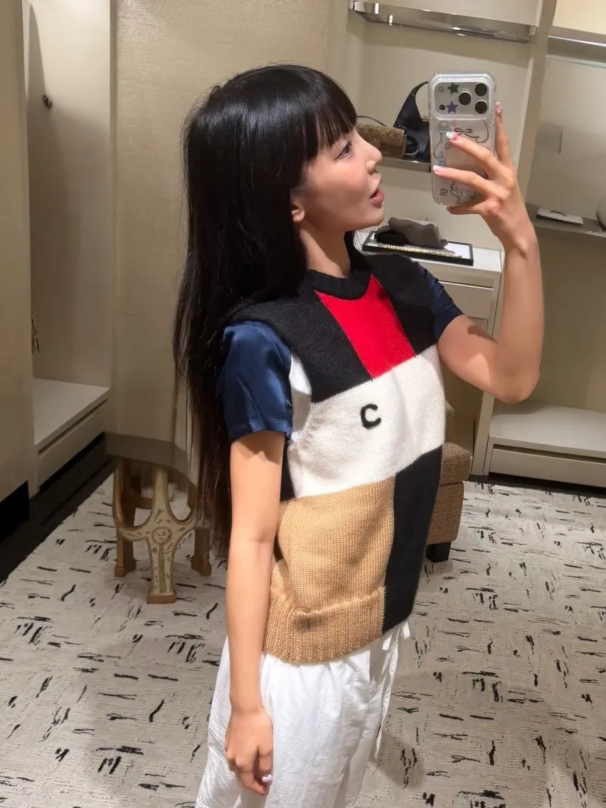 Sleeveless Top New Color 2026 Summer And Autumn Block Stitching Round Neck All-match Knitted Vest For Women