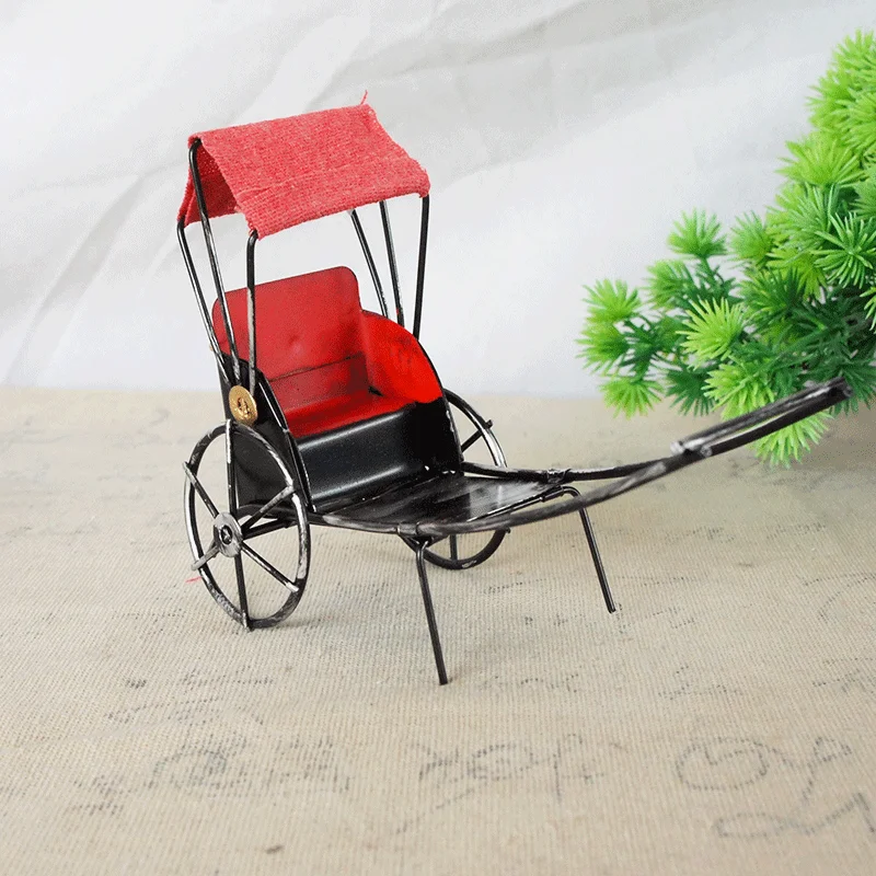 Modelo rickshaw de Shanghai antiguo, soldadura de metal hecha a mano, adornos de decoración del hogar chevalier