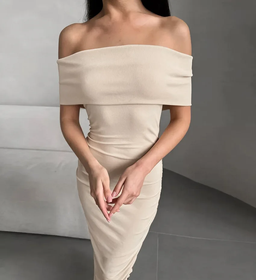 

2025 Women's One-length Neck Dress Slim-fitting Velvet Warm Party Elegant Party Hip-packing Strap Black Midi Skirt for Female