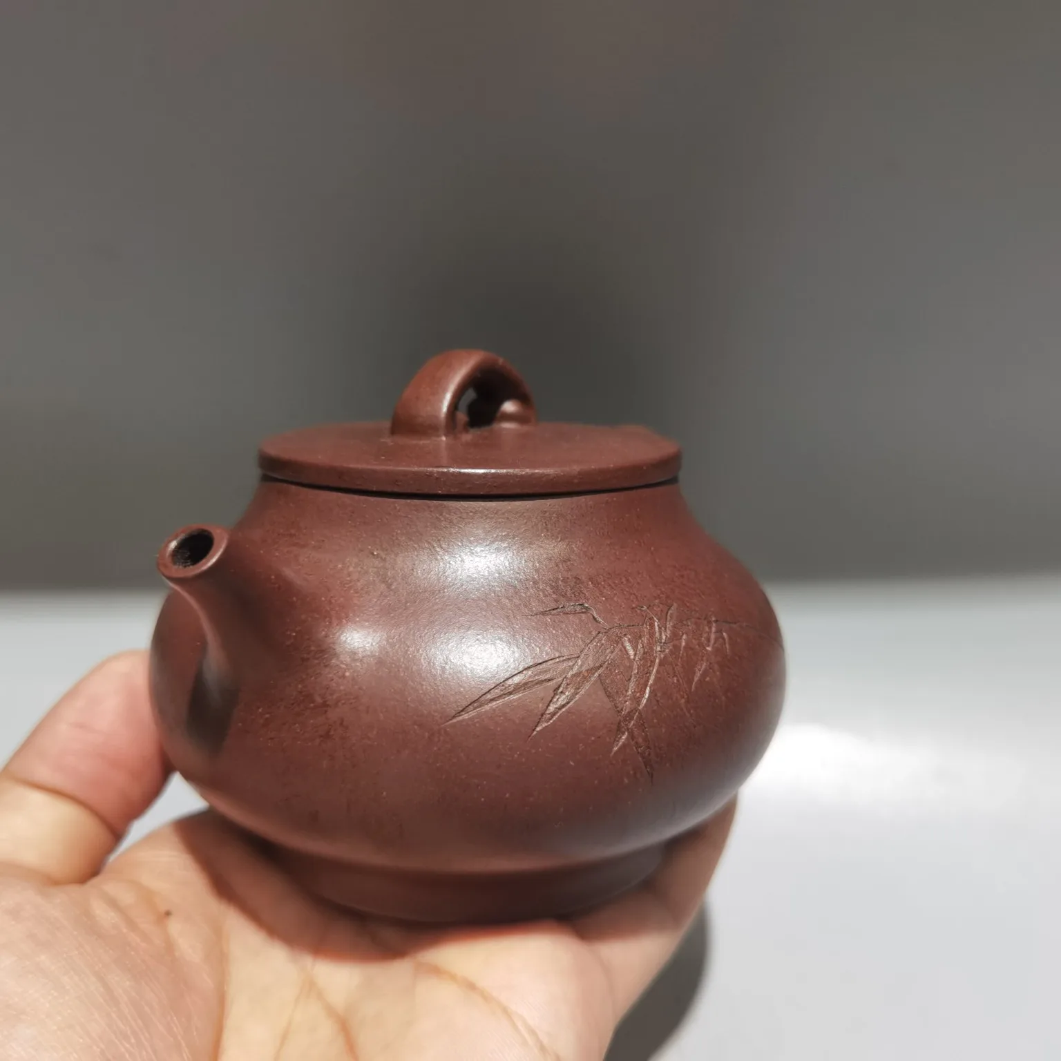 Purple teapot Yixing Purple Clay Teapot Ruyi Gai Bamboo Shadow Breeze Pattern Elliptical pot Kettle Teapot