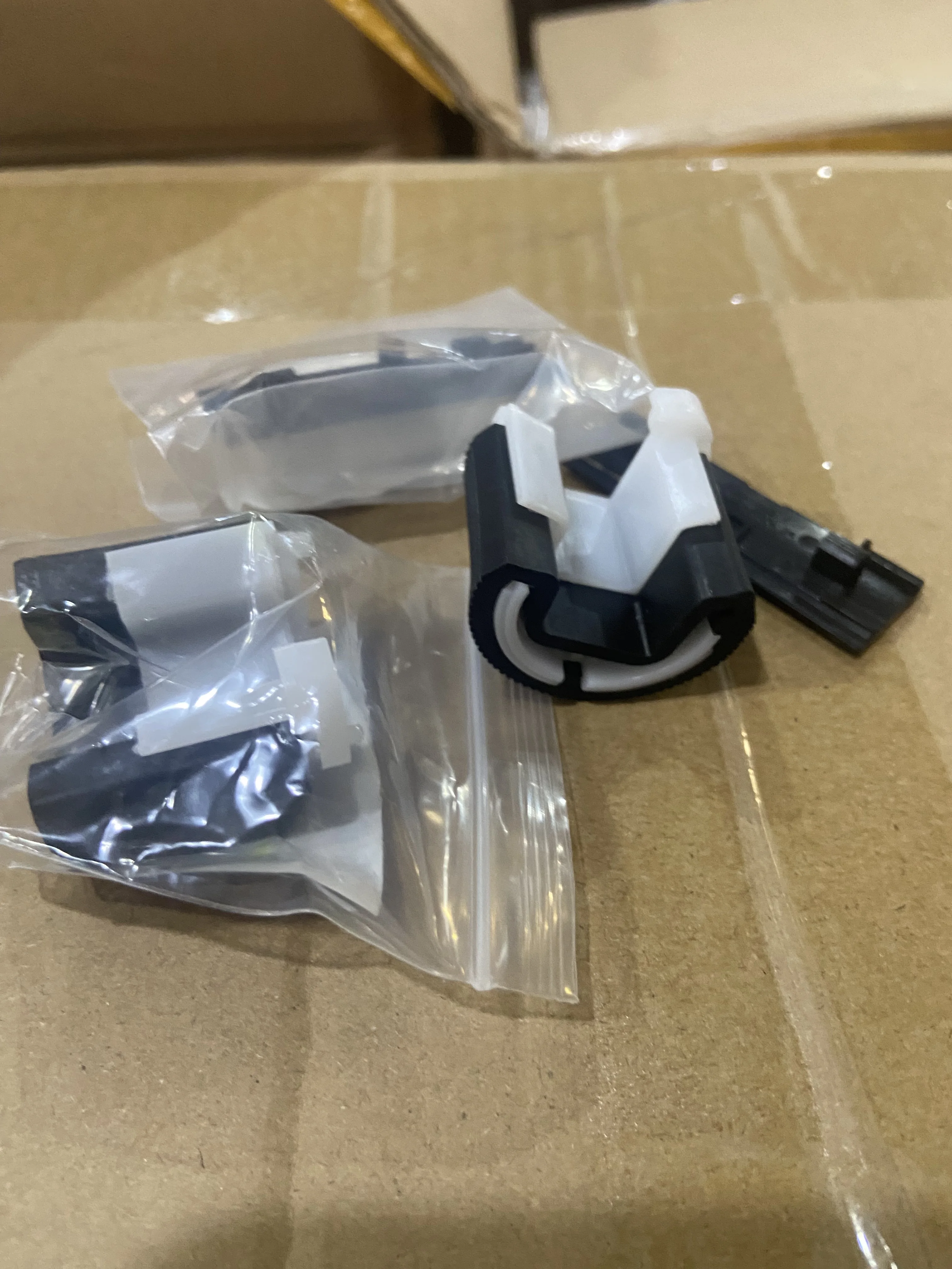 

10 шт. FL3-1352-000 для Canon IR 2002 2002G 2202 2204N 2206i 2206AD 2525 2520 2530 2535 2545 пикап роликовый принтер копировальный аппарат