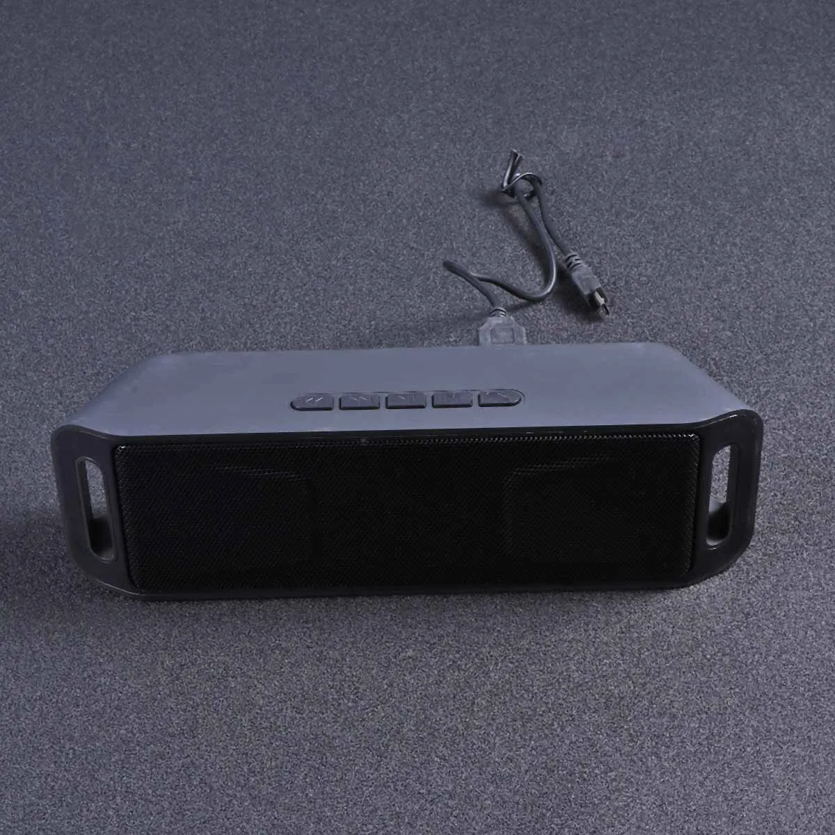 

Mini Portable Speaker Subwoofer Wireless Stereo Bass Audio Built-In Microphone Usb Radio Mp3 Player Black