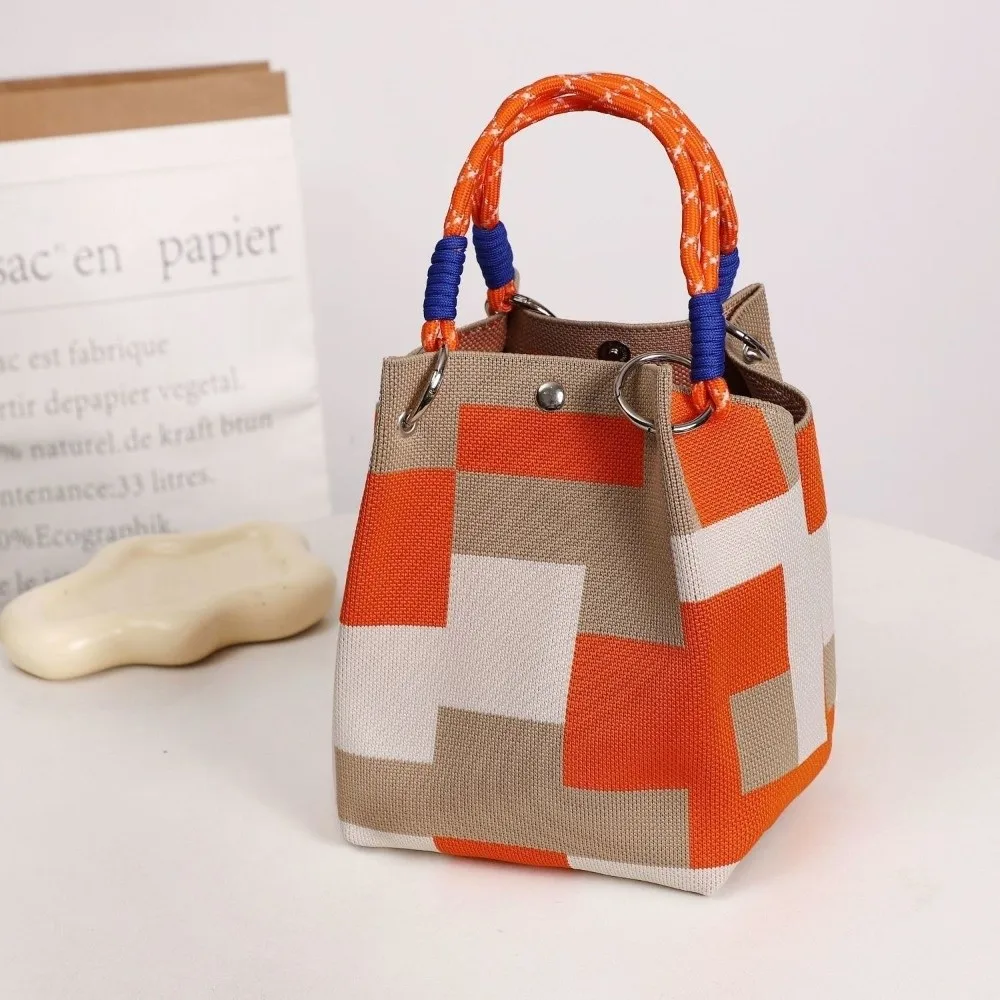 Tragbare Blumenmuster-Stricktasche, Handgefertigte Schultertasche mit Großer Kapazität, Gewebte Tragetasche mit Ringschnalle für Frauen und Mädchen – Detail 2