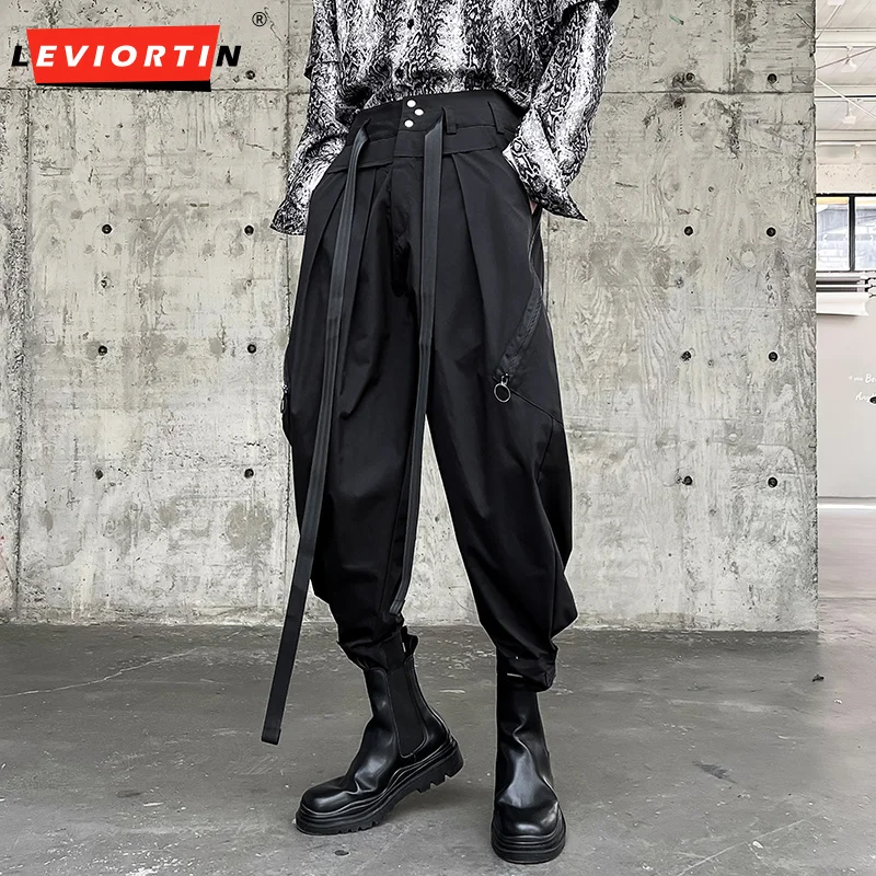 

Men Solid Color Pants Waist Rope Patchwork Pleated Joggers Streetwear Loose Chic Personality Men Casual Crop Trousers