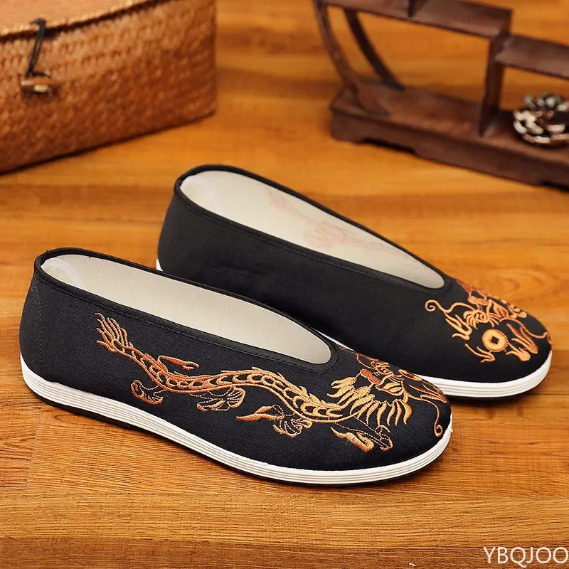 

Old Beijing Cloth Shoes Men Soft Sole Chinese Embroidery Men Shoes Chinese Style Yellow Black Dragon Round Mouth Cloth Shoes