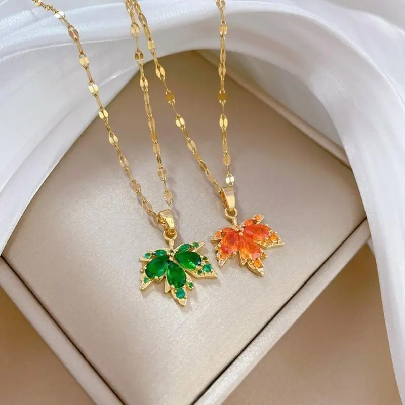 Elegant Maple Pendant Necklace With Green Inlay for Fashionable Women Seek Nature Inspire Jewelry Statement Pieces