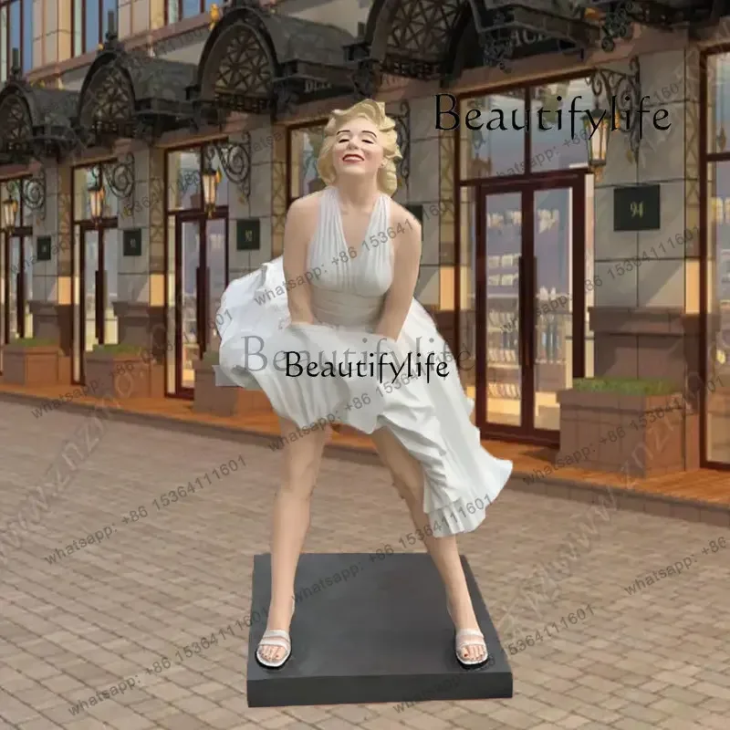 Factory Direct painted model figure sculpture outdoor square shopping mall park landscape floor ornament