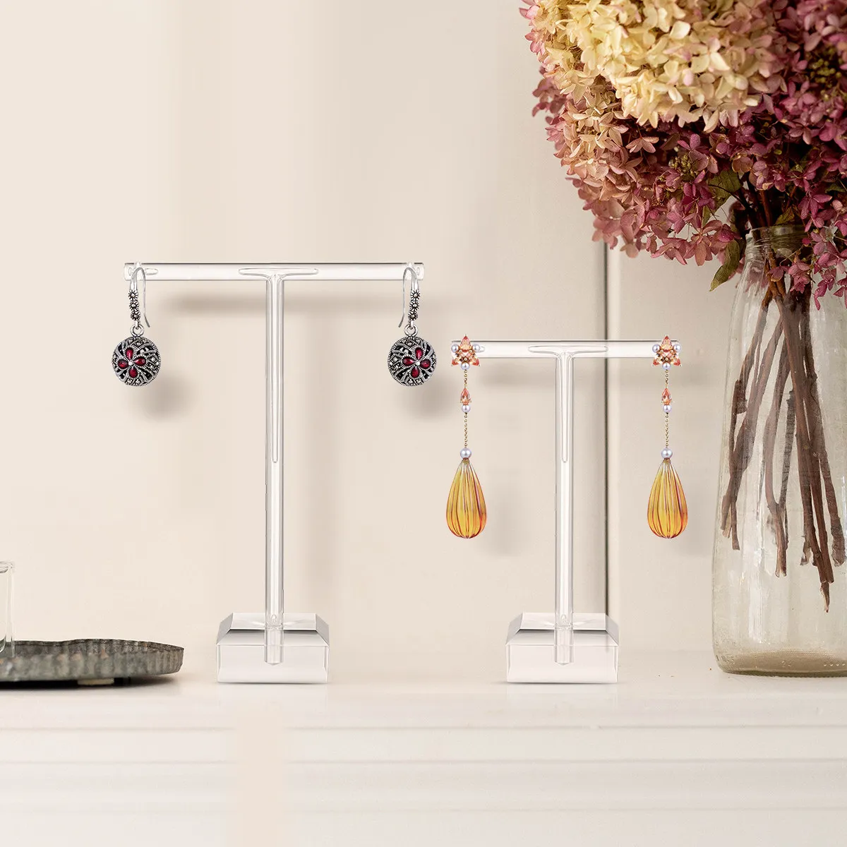 

2Pcs Sleek Acrylic T-Shape Earring Display Stand Jewelry Organizer Perfect for Earrings Bracelets Keys Modern Minimalist Gift