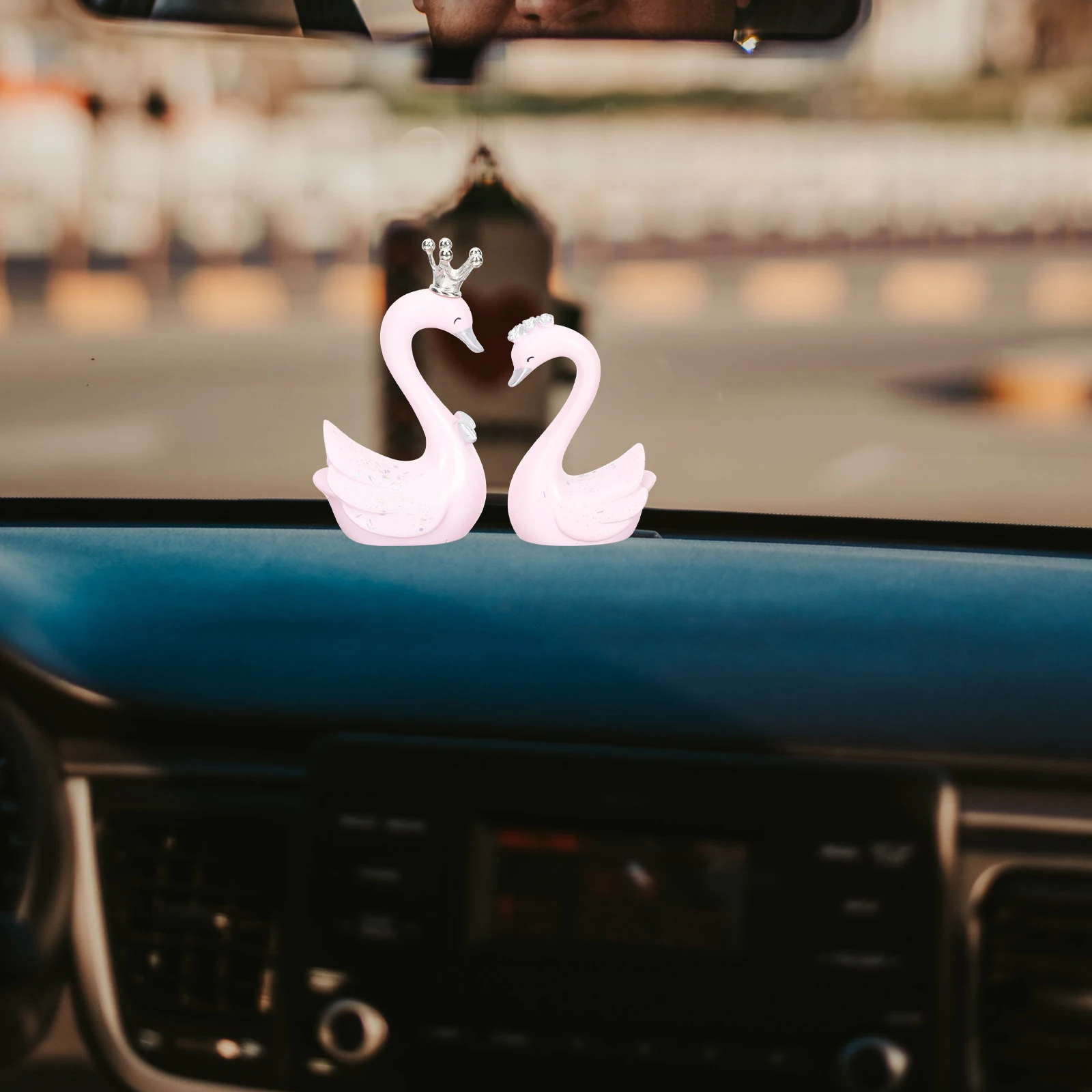 

1Pair Creative Car Ornaments Resin Swan Arts Office Home Cake Decoration Swan Craft Decors Sculpture Cake Decorations