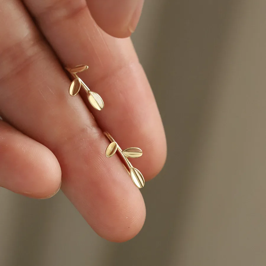 925 Sterling Silver Plated 14k Gold Earrings Small Fresh Three Leaf Earrings for Women Simple Jewelry