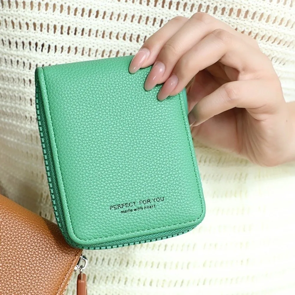 Elegante portafoglio corto da donna ultra sottile con cerniera pochette corta porta carte in pelle PU portamonete multifunzione da esterno