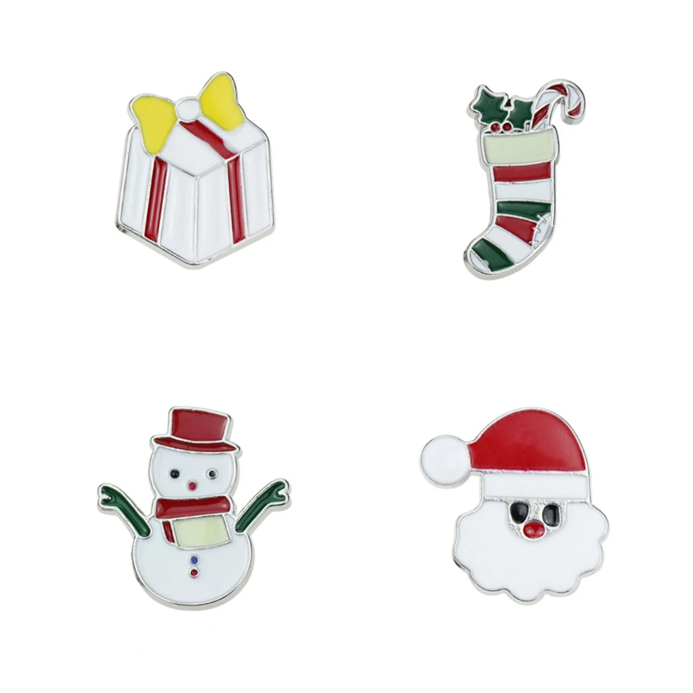 

4 Pcs Cute Pins Christmas Brooch Boutonniere Personalized Clothes Corsage Cartoon Zinc Alloy